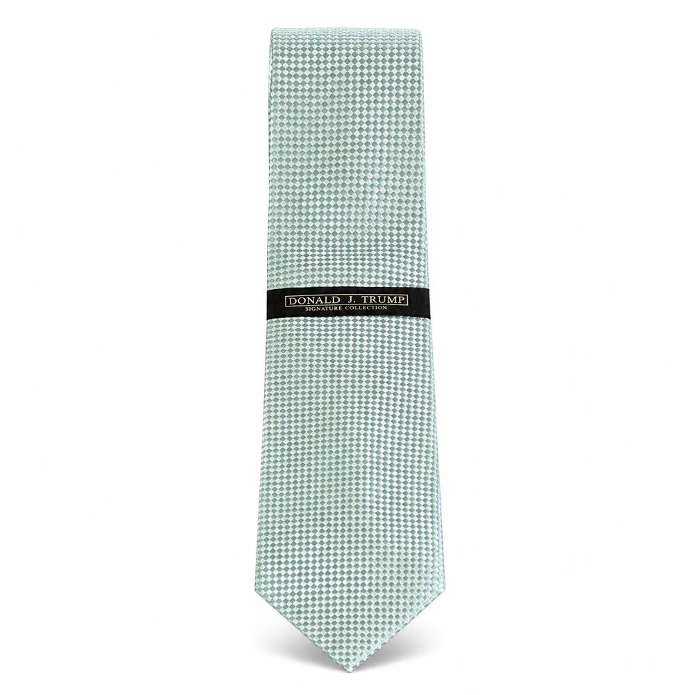 NEW Donald J. Trump Signature Collection Silver Checkered 100% Silk Tie 3.5"